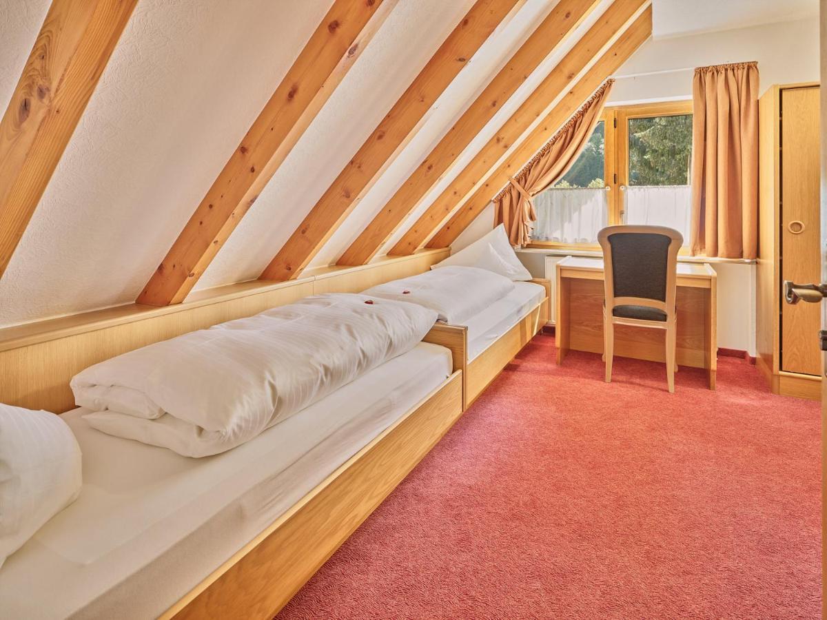 Hotel Garni Cafe Schacher Oberwolfach エクステリア 写真