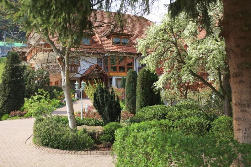 Hotel Garni Cafe Schacher Oberwolfach エクステリア 写真